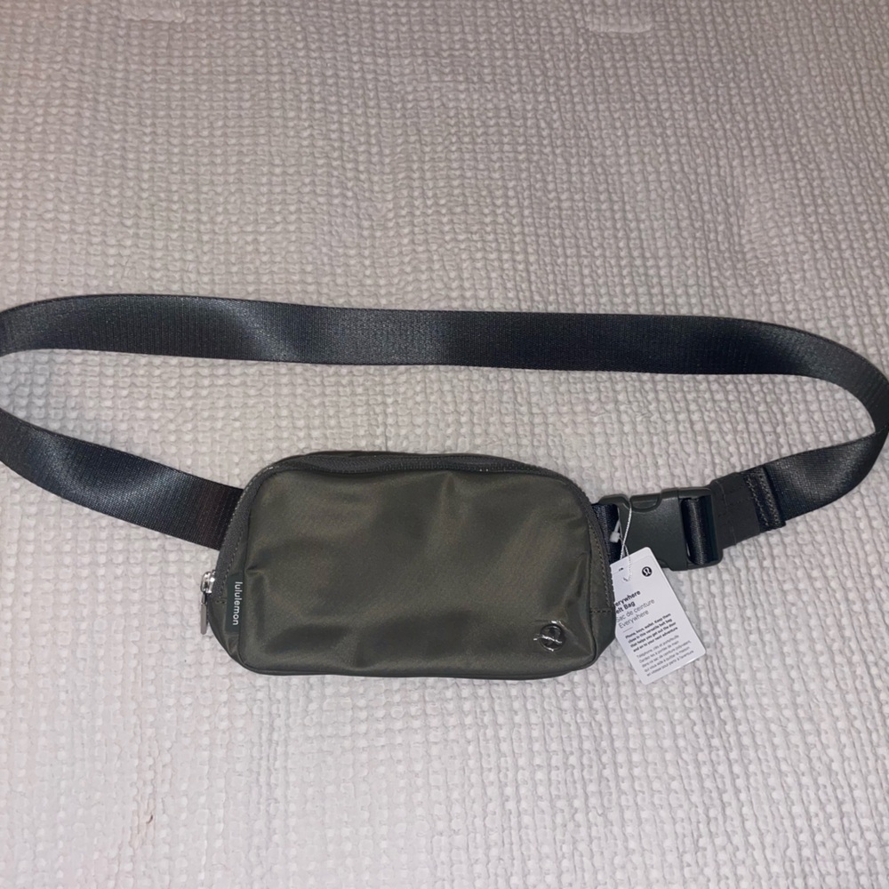 Lululemon belt bag